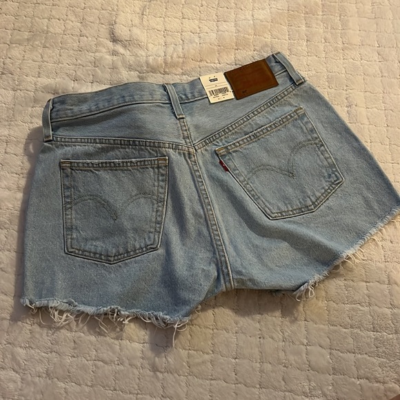 Brand new ripped jean 501 shorts - Picture 4 of 10